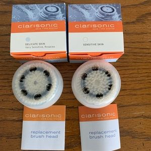 Clarisonic Brush Heads 1 Delicate 1 Sensitive NIB